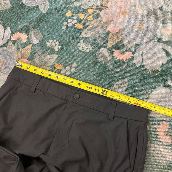 Lululemon Pants Mens Size 34 Black ABC Classic Fit Performance Stretch Chino - Picture 12 of 16
